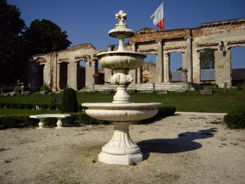 Zamek Rycerski w Sobkowie